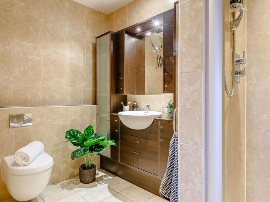 Woodmill Bakewell Riverside Apartman Kültér fotó